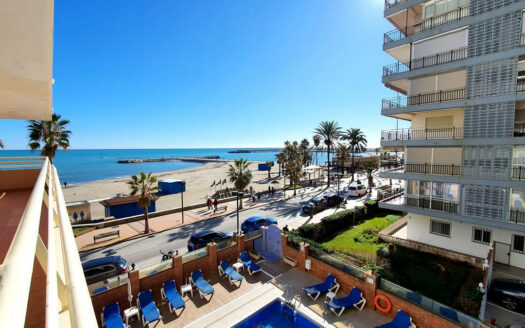 West-Facing Apartment with Wrap-Around Terrace | Frontline Beach, Fuengirola, Costa del Sol